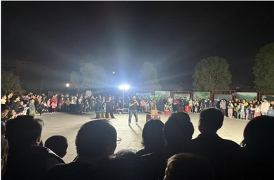 公安縣文旅局依法取締梅園公園違規營業性演出，守護文化市場秩序